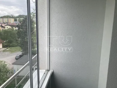 Na predaj 4-izbový byt, Čadca