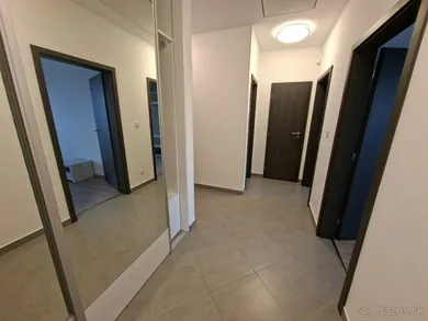 Na prenájom 3-izbový dom, 89 m², Miloslavov, Bottova