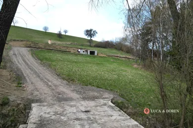 Na predaj pozemok, 120 m², Lúky