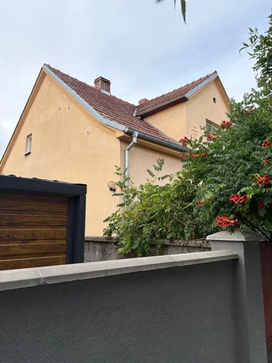Na predaj 5-izbový dom, 178 m², Dobrohošť
