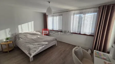 Na prenájom dom, 140 m², Bratislava-Záhorská Bystrica