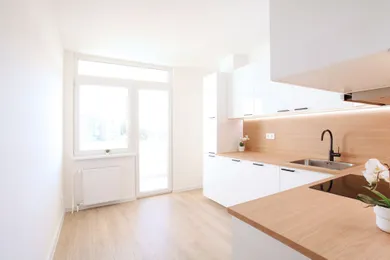 Квартиры на продажу, 3-комнатные, Bratislava-Petržalka · €289 900