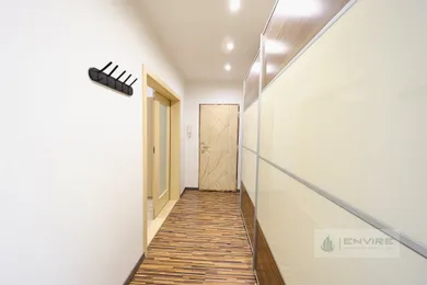 Na prenájom 3-izbový byt, 76 m², Bratislava-Nové Mesto, Kukučínova