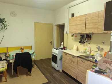 Na prenájom dom, 237 m², Šenkvice, hlavna