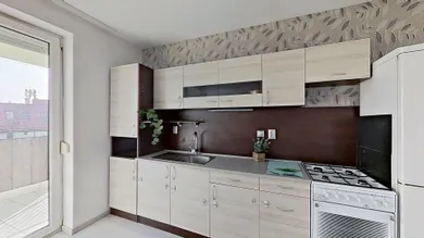 Na predaj 4-izbový byt, 98 m², Pezinok, Muškátova