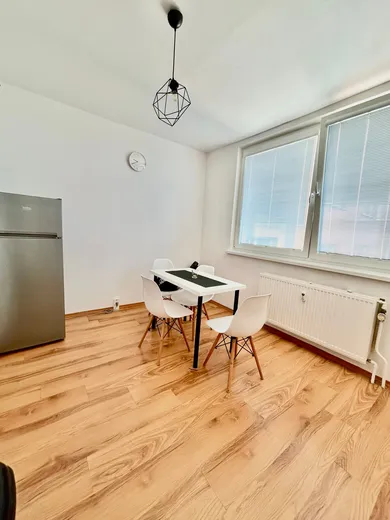 Na predaj 2-izbový byt, 59 m², Michalovce, Nad Laborcom