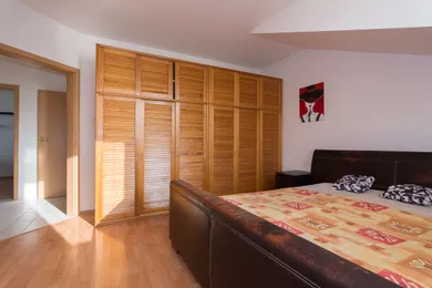 Na prenájom 2-izbový byt, 56 m², Bratislava-Podunajské Biskupice