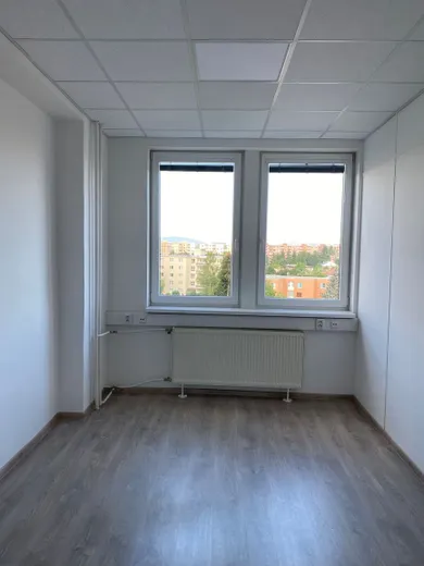 Na prenájom komerčné, 20 m², Žilina, Bôrická cesta