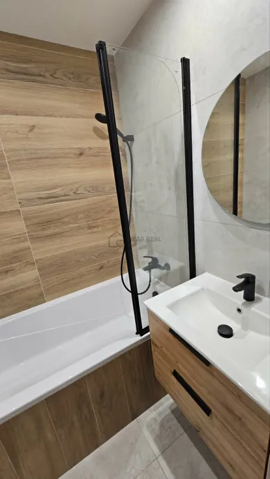 Na predaj 3-izbový byt, 68 m², Košice-Dargovských hrdinov