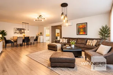 Na predaj 4-izbový byt, 167 m², Bratislava-Staré Mesto, Zámocká