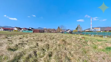 Na predaj pozemok, 726 m², Štiavnička