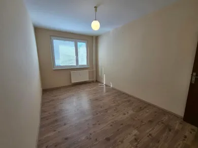 Na predaj 2-izbový byt, 48 m², Ilava, Kukučínova