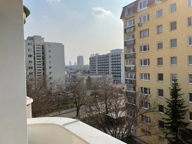 Na prenájom 1-izbový byt, 23 m², Bratislava-Ružinov, Ondavská