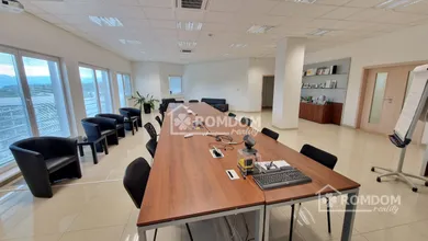 Na prenájom komerčné, 92 m², Žilina