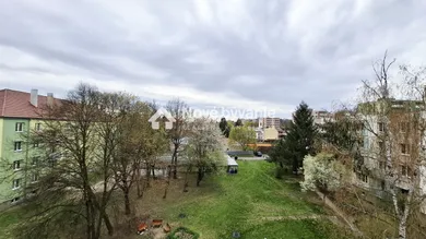Mieszkania na sprzedaż, 3-pokojowe, Humenné · €93 000