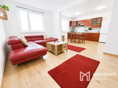 Byty na prenájom 2-izbový, Trenčín · €650