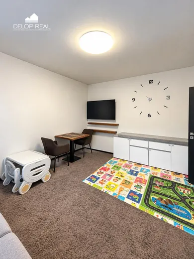 Na predaj 2-izbový byt, 36 m², Bratislava-Petržalka, Znievska
