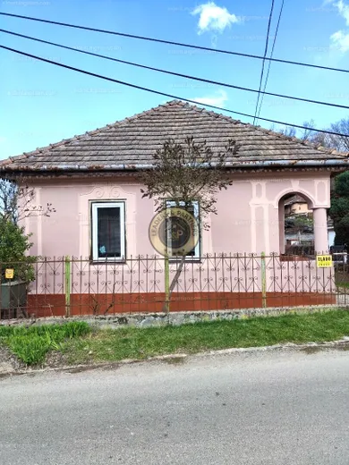 Na predaj 3-izbový dom, 92 m², Telkibánya
