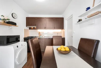 Mieszkania na sprzedaż, 3-pokojowe, Bratislava-Dúbravka · €249 900