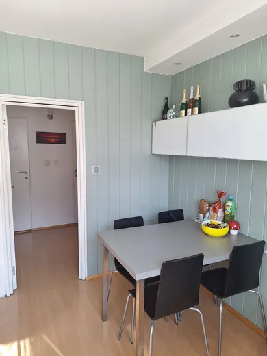Na predaj 4-izbový byt, 80 m², Bratislava-Devínska Nová Ves