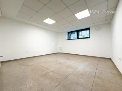 Na predaj komerčné, 75 m², Žilina, Daniela Dlabača