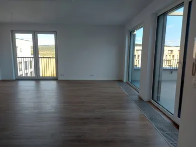 Na predaj 4-izbový byt, 116 m², Bratislava-Devínska Nová Ves