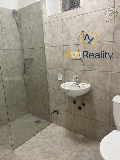 Na prenájom 4-izbový dom, 100 m², Tvrdošovce