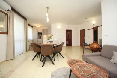 Na prenájom 3-izbový byt, 86 m², Bratislava-Petržalka, Šustekova