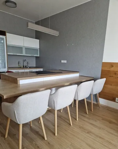 Kiadó lakások, 2-szobás, Bratislava-Vrakuňa · €189 000