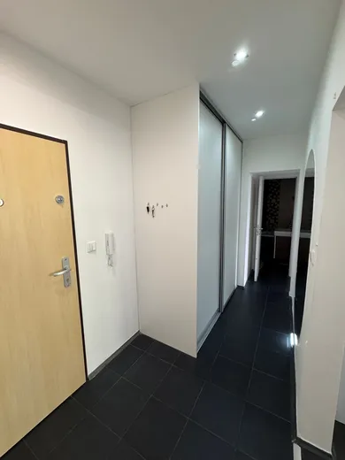Na predaj 2-izbový byt, 50 m², Bratislava-Karlova Ves, Hany Meličkovej
