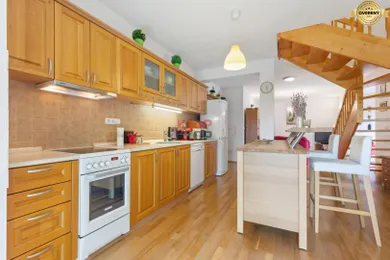 Na prenájom 5-izbový byt, 128 m², Bratislava-Ružinov