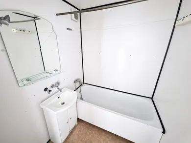 Na predaj 2-izbový byt, 48 m², Žarnovica, Kľakovská