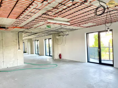 Na predaj 4-izbový byt, 118 m², Bratislava-Nové Mesto, Račianska