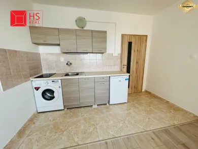 Квартири в оренду, 1-кімнатні, Nové Zámky · €340
