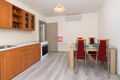 Na prenájom 2-izbový byt, 64 m², Bratislava-Staré Mesto, Lužická