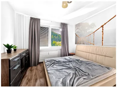 Na predaj 1-izbový byt, 40 m², Banská Bystrica, Viestova