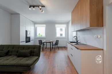 Eladó lakások, 2-szobás, Košice-Západ · €183 900