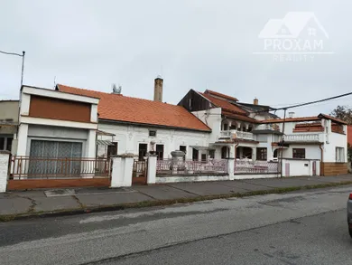 Domy na sprzedaż, 6-pokojowe, Lučenec · €155 000