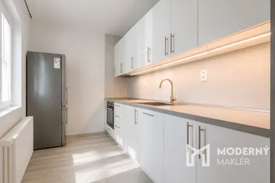 Apartments for rent, 2-room in Žilina · €720