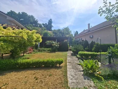 Na predaj rekreačný dom, 60 m², Banka, Cesta J. Alexyho