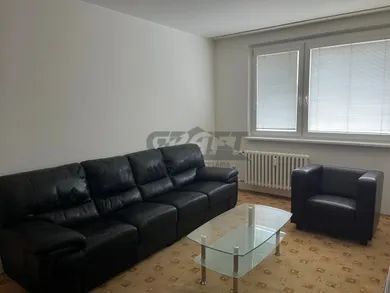 Na prenájom 2-izbový byt, 55 m², Bratislava-Petržalka, A. Gwerkovej