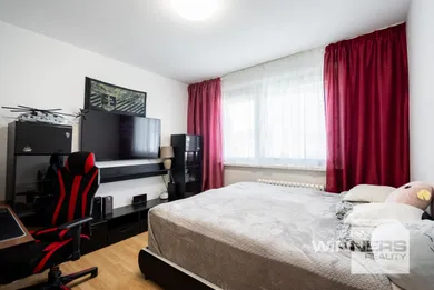 Mieszkania na sprzedaż, 3-pokojowe, Bratislava-Dúbravka · €228 900