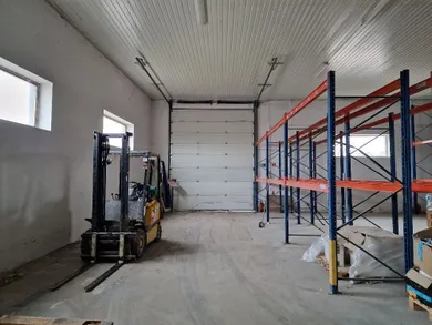 Na prenájom objekt, 218 m², Šintava, Nové domy