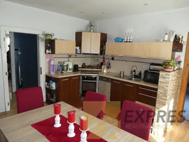 Na predaj 4-izbový dom, 178 m², Ráztočno, Morovnianská