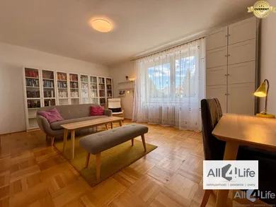 Квартиры на продажу, 3-комнатные, Piešťany · €209 900