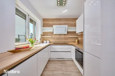 Na predaj 3-izbový dom, 60 m², Slovenský Grob, Pri parku