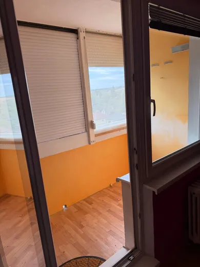 Na predaj 3-izbový byt, 72 m², Rimavská Sobota, Česká