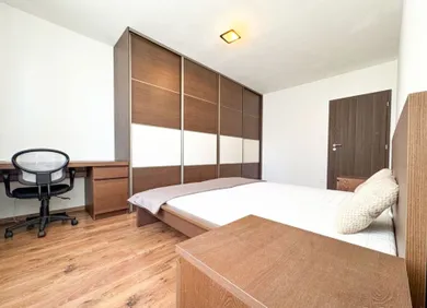 Na predaj 2-izbový byt, 53 m², Bratislava-Nové Mesto, Nobelova