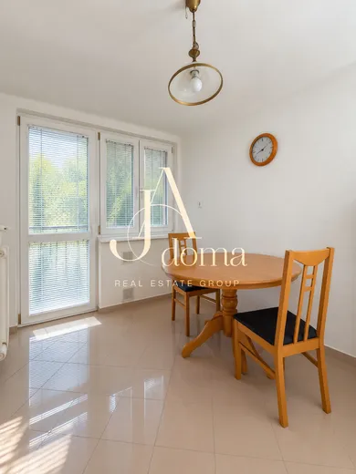 Na prenájom 2-izbový byt, 53 m², Bratislava-Vajnory, Osloboditeľská