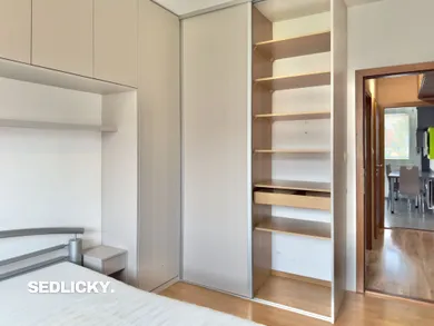 Na prenájom 3-izbový byt, 70 m², Prievidza, Ľ. Ondrejova